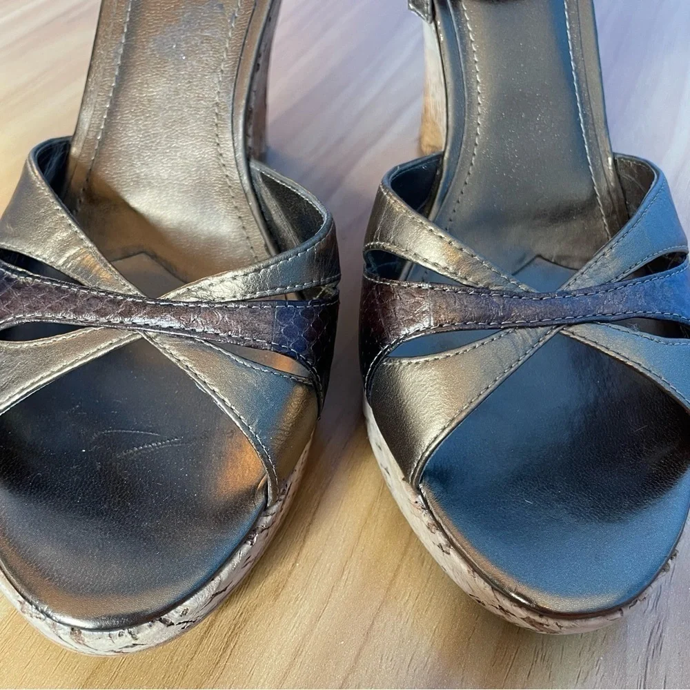 Franco Sarto wedge heeled platform sandals in size 9.5 copper metallic leather
